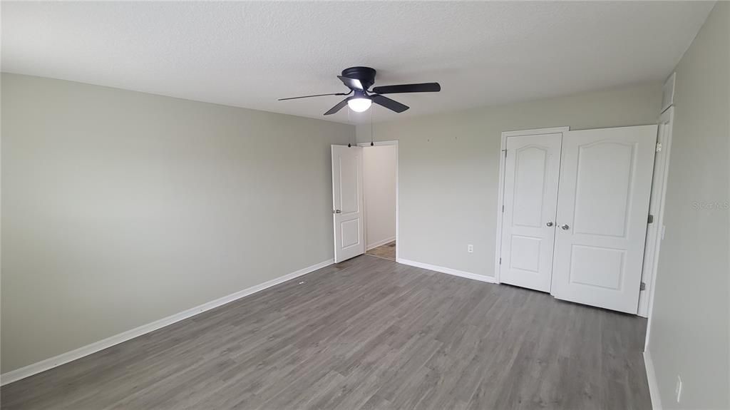 Active With Contract: $1,995 (3 beds, 2 baths, 1764 Square Feet)