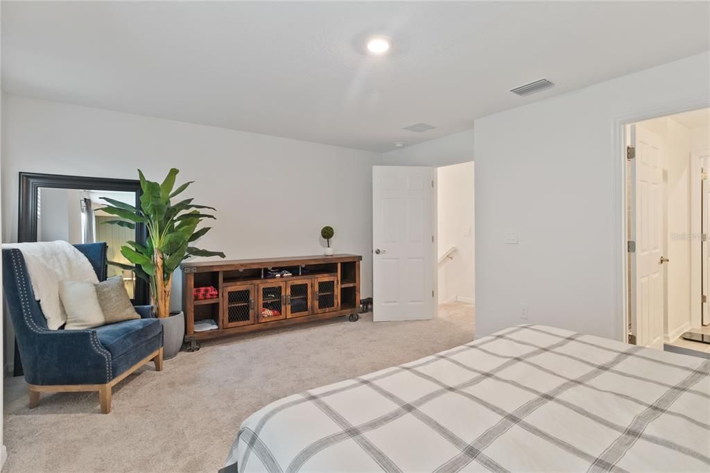 Active With Contract: $440,000 (3 beds, 2 baths, 1776 Square Feet)