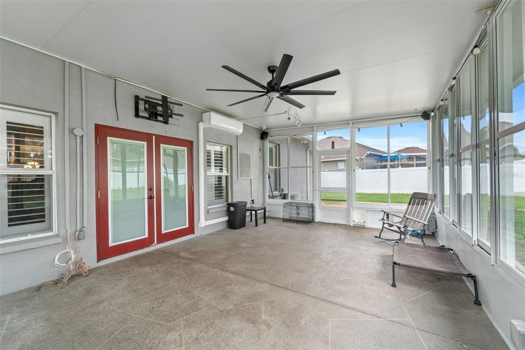 Active With Contract: $399,000 (4 beds, 3 baths, 2183 Square Feet)