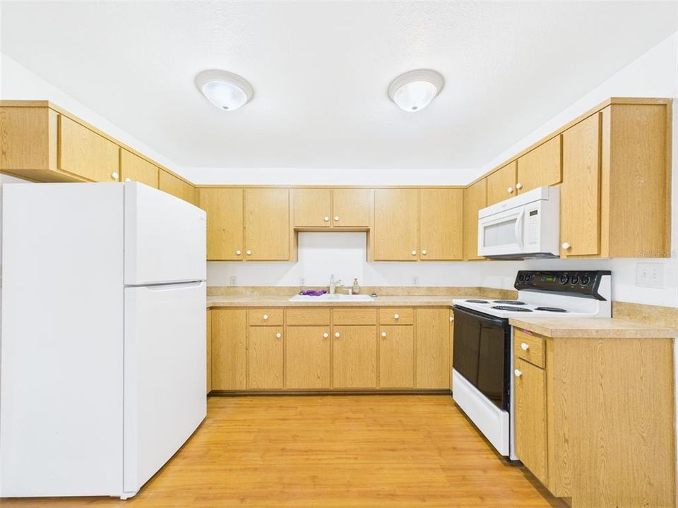 待售: $329,900 (0 贝兹, 0 浴室, 1817 平方英尺)