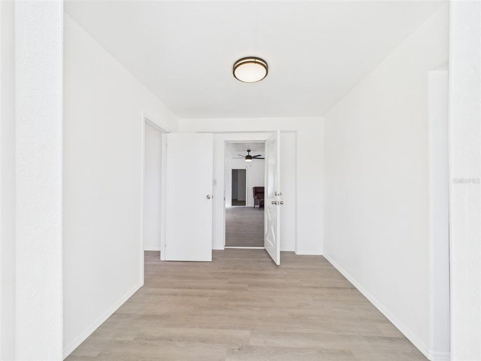 待售: $329,900 (0 贝兹, 0 浴室, 1817 平方英尺)