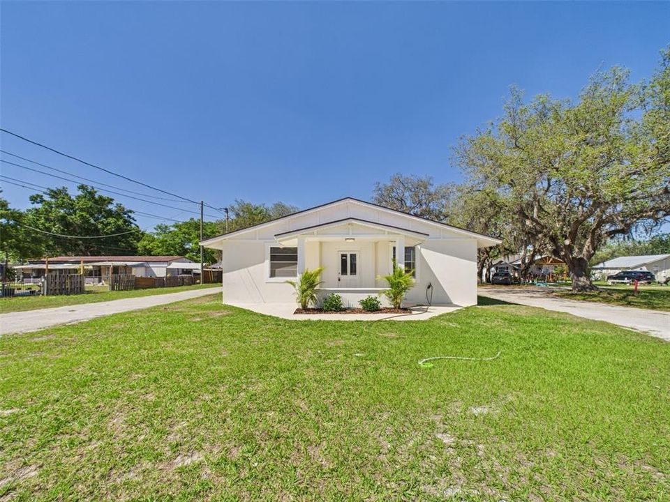 待售: $329,900 (0 贝兹, 0 浴室, 1817 平方英尺)