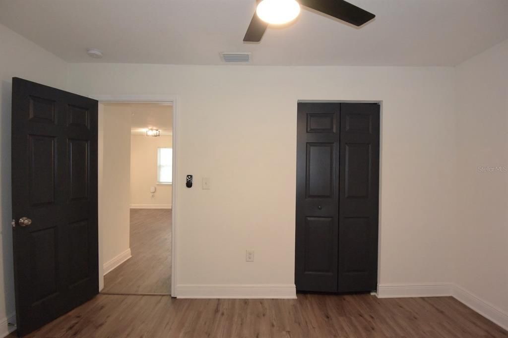 Active With Contract: $419,900 (3 beds, 2 baths, 1588 Square Feet)