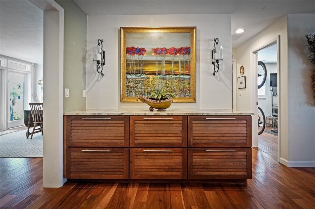 Active With Contract: $1,390,000 (3 beds, 2 baths, 2005 Square Feet)