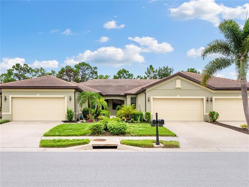 Recently Sold: $339,900 (2 beds, 2 baths, 1453 Square Feet)