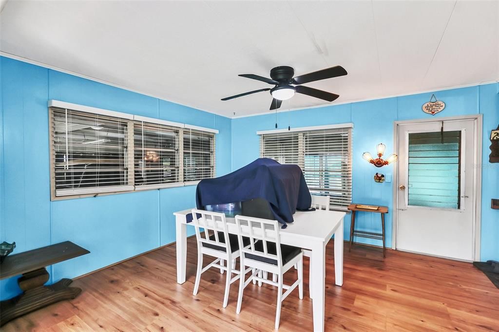 For Sale: $244,900 (2 beds, 2 baths, 528 Square Feet)