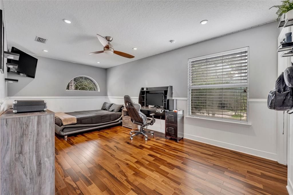 Upstairs bedroom with walk in closet