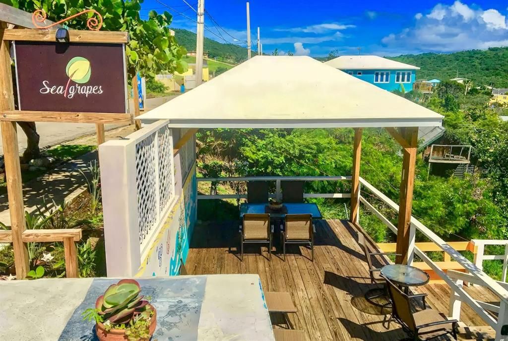 For Sale: $590,000 (5 beds, 5 baths, 2000 Square Feet)