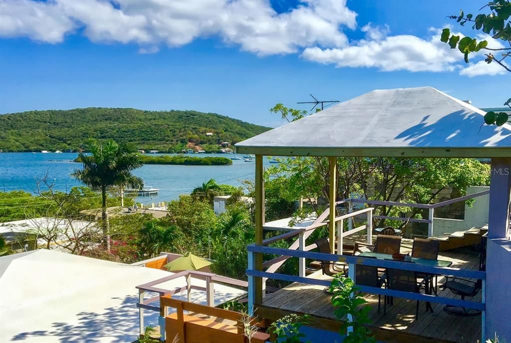 For Sale: $590,000 (5 beds, 5 baths, 2000 Square Feet)