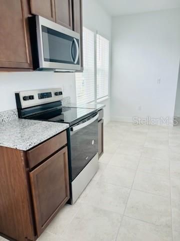 For Rent: $1,550 (1 beds, 1 baths, 780 Square Feet)