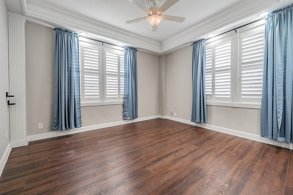 Active With Contract: $3,900 (3 beds, 2 baths, 1628 Square Feet)