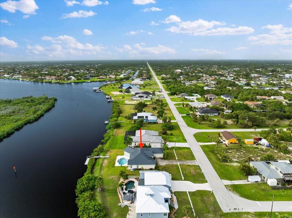 For Sale: $974,900 (3 beds, 2 baths, 2699 Square Feet)