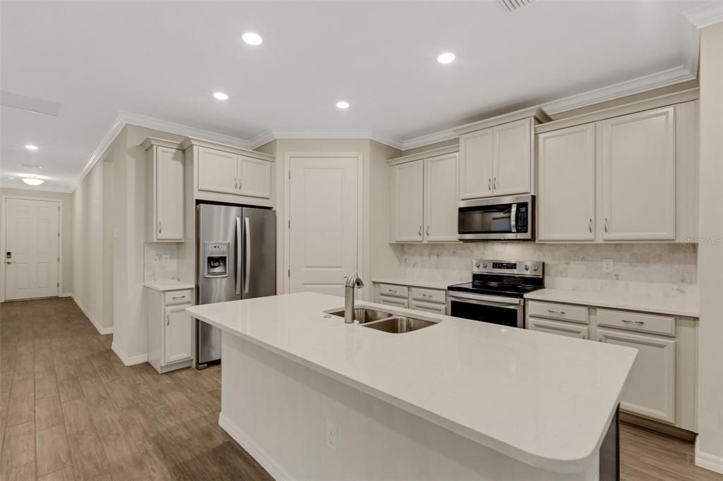 Active With Contract: $435,000 (2 beds, 2 baths, 1816 Square Feet)