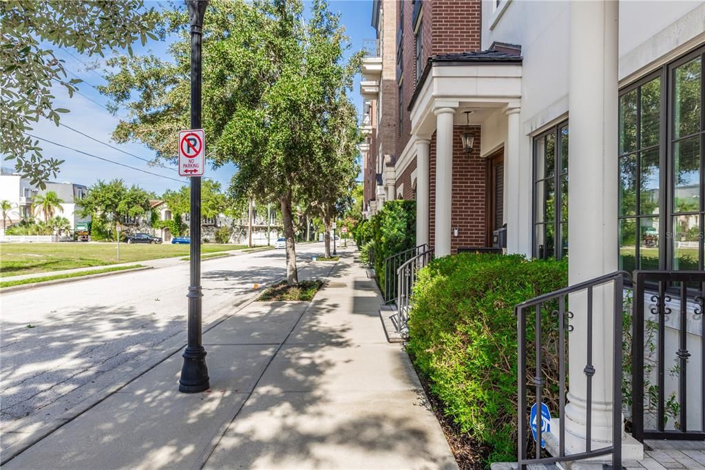 For Sale: $1,298,900 (3 beds, 3 baths, 2734 Square Feet)