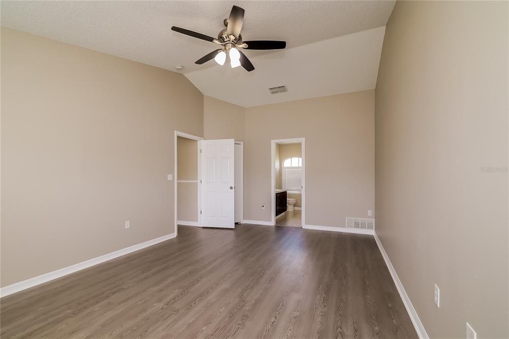 For Rent: $1,905 (3 beds, 2 baths, 1643 Square Feet)