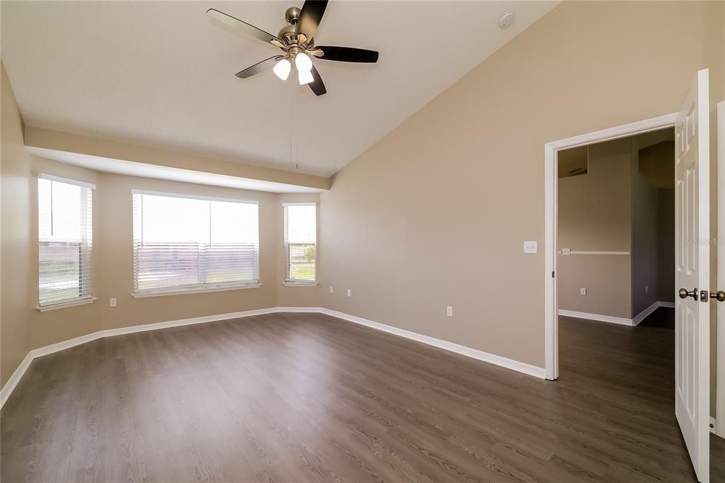 For Rent: $1,905 (3 beds, 2 baths, 1643 Square Feet)