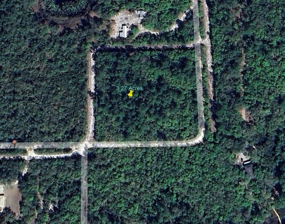 На продажу: $59,900 (3.27 acres)