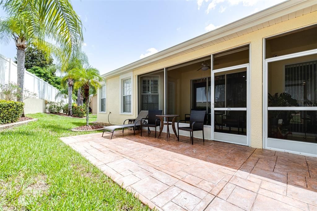 Active With Contract: $389,900 (3 beds, 2 baths, 1590 Square Feet)