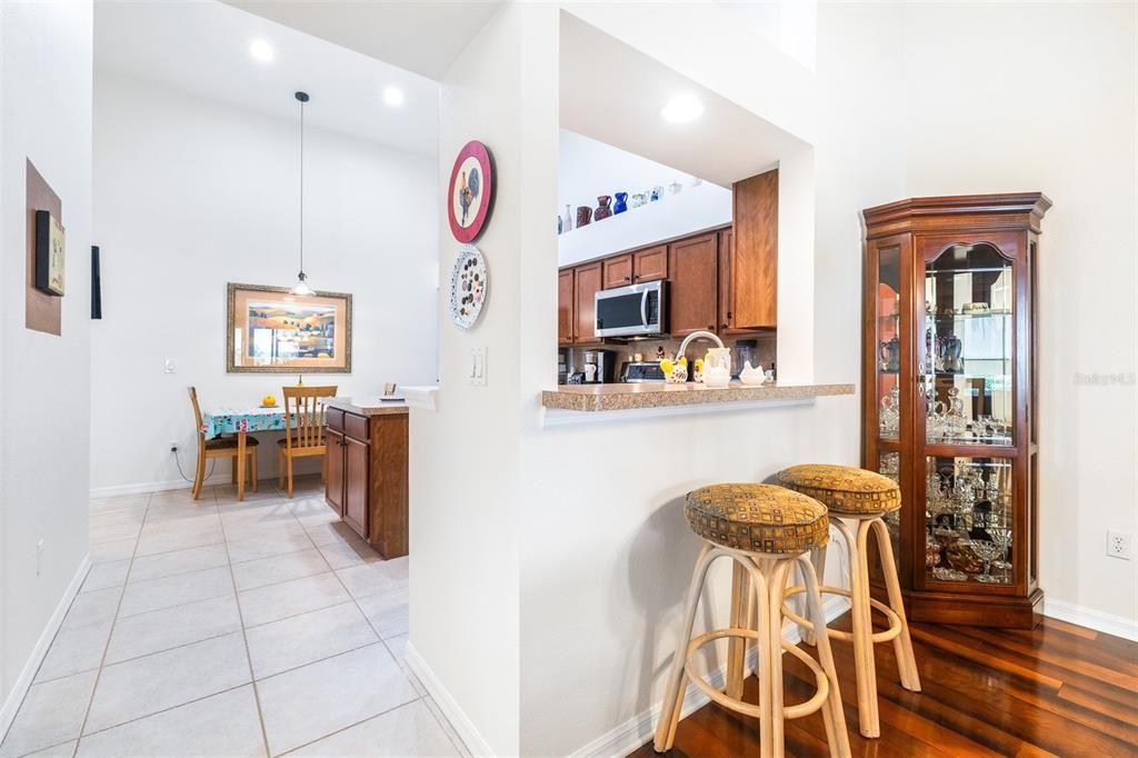 Active With Contract: $389,900 (3 beds, 2 baths, 1590 Square Feet)