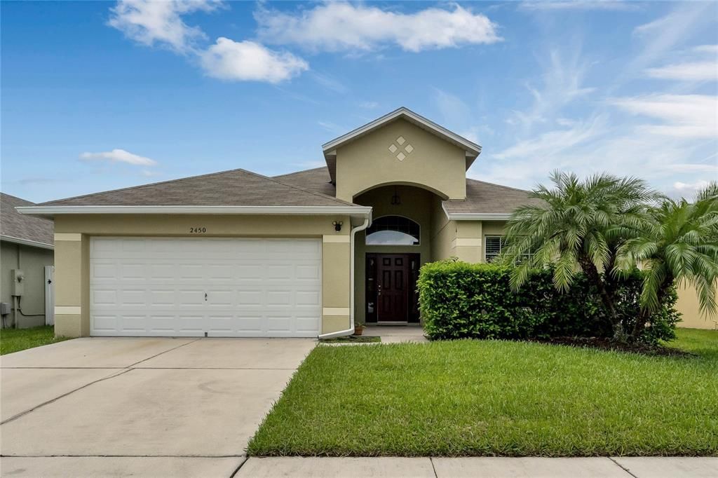 Active With Contract: $2,495 (4 beds, 2 baths, 1805 Square Feet)