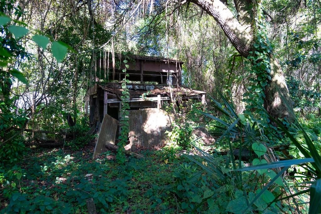 En Venta: $349,999 (3.30 acres)