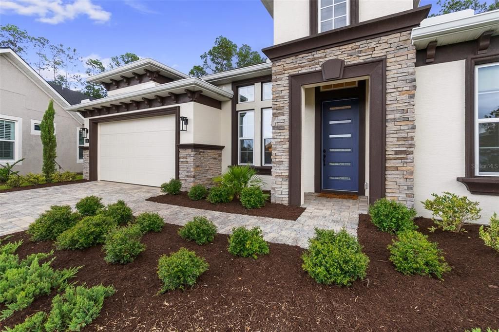 Beautifully Landscape Pavers Walkway