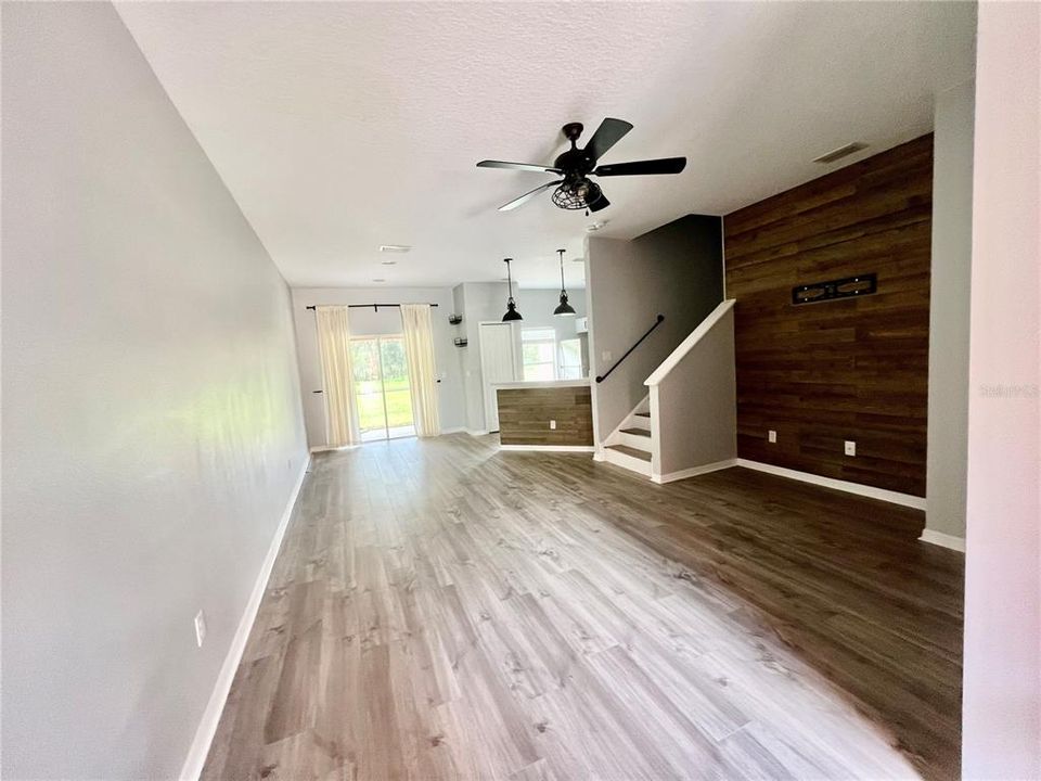 For Rent: $2,300 (3 beds, 2 baths, 1396 Square Feet)