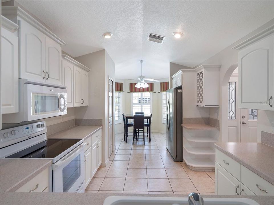 For Sale: $314,900 (3 beds, 2 baths, 1657 Square Feet)