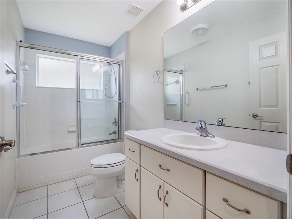 For Sale: $314,900 (3 beds, 2 baths, 1657 Square Feet)