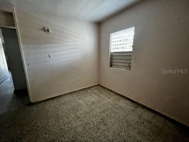 Vendido Recientemente: $130,500 (4 camas, 3 baños, 1480 Pies cuadrados)