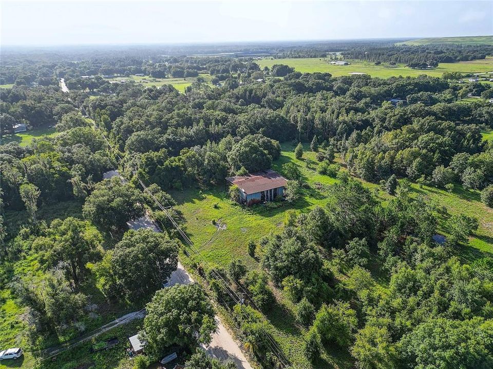 На продажу: $399,000 (10.19 acres)