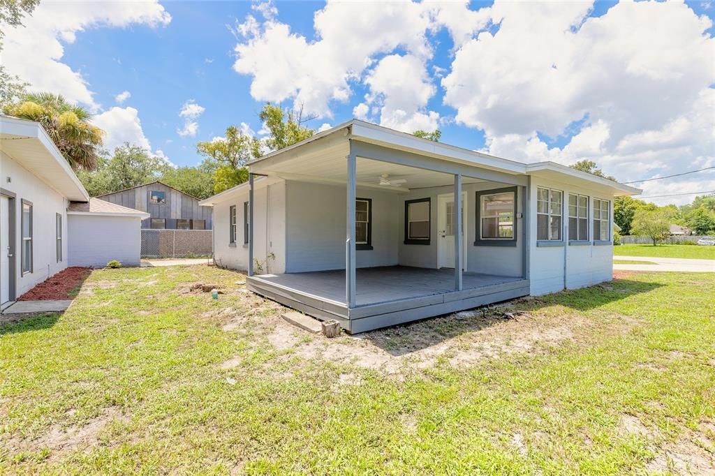 Active With Contract: $330,000 (3 beds, 2 baths, 2104 Square Feet)