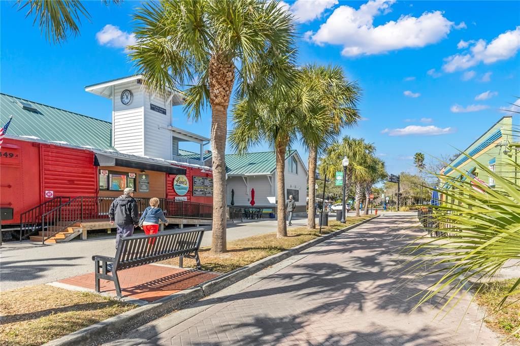 For Sale: $885,000 (3 beds, 2 baths, 2507 Square Feet)