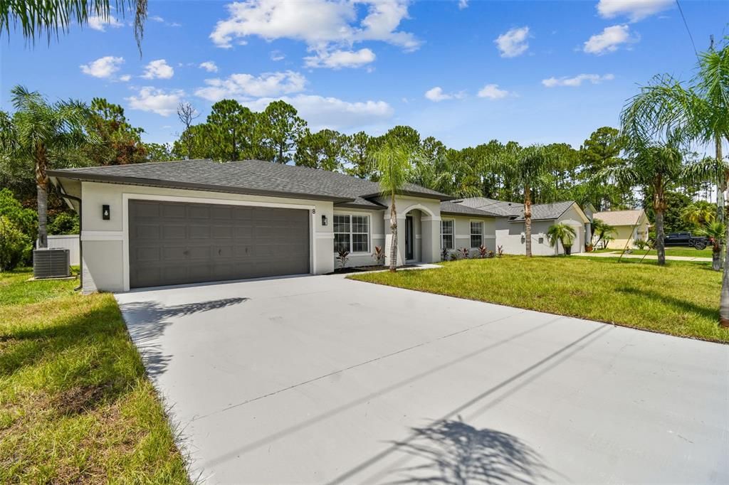 Active With Contract: $442,400 (4 beds, 2 baths, 2472 Square Feet)