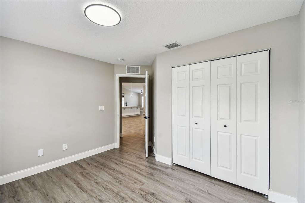 Active With Contract: $442,400 (4 beds, 2 baths, 2472 Square Feet)