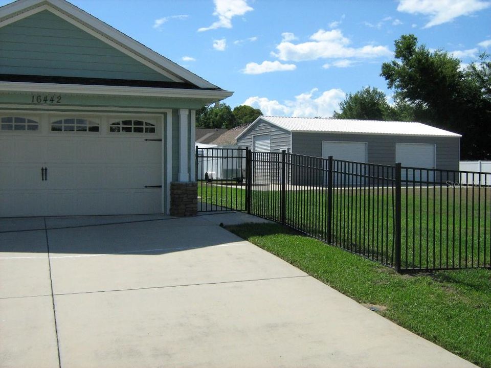 Active With Contract: $450,000 (3 beds, 2 baths, 1825 Square Feet)