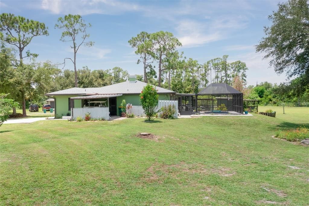 For Sale: $599,000 (3 beds, 2 baths, 1848 Square Feet)