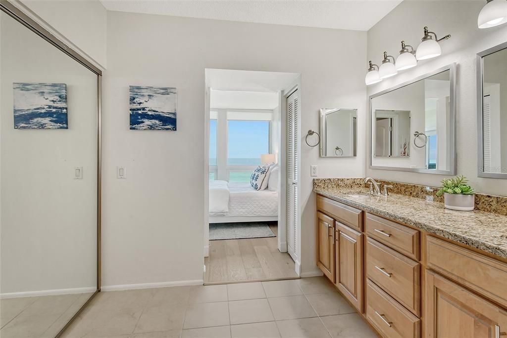 For Sale: $1,499,000 (2 beds, 2 baths, 1392 Square Feet)