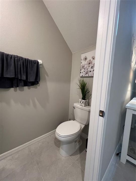 Active With Contract: $2,300 (4 beds, 2 baths, 1914 Square Feet)