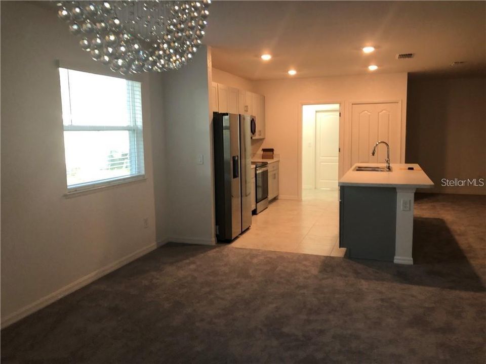 For Sale: $369,000 (4 beds, 2 baths, 1871 Square Feet)