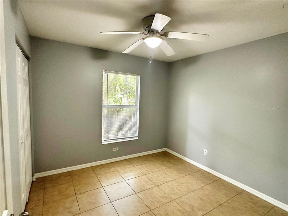 Active With Contract: $1,950 (3 beds, 2 baths, 1200 Square Feet)