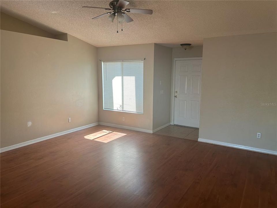 For Rent: $1,795 (3 beds, 2 baths, 1208 Square Feet)