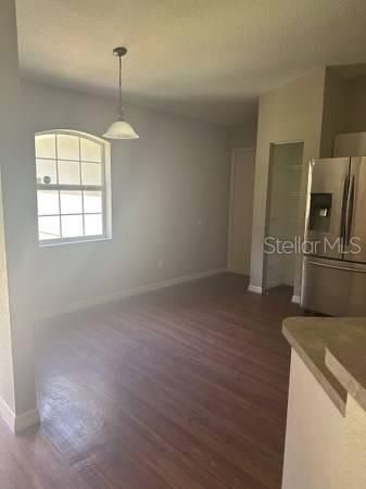 For Rent: $1,600 (3 beds, 2 baths, 1398 Square Feet)