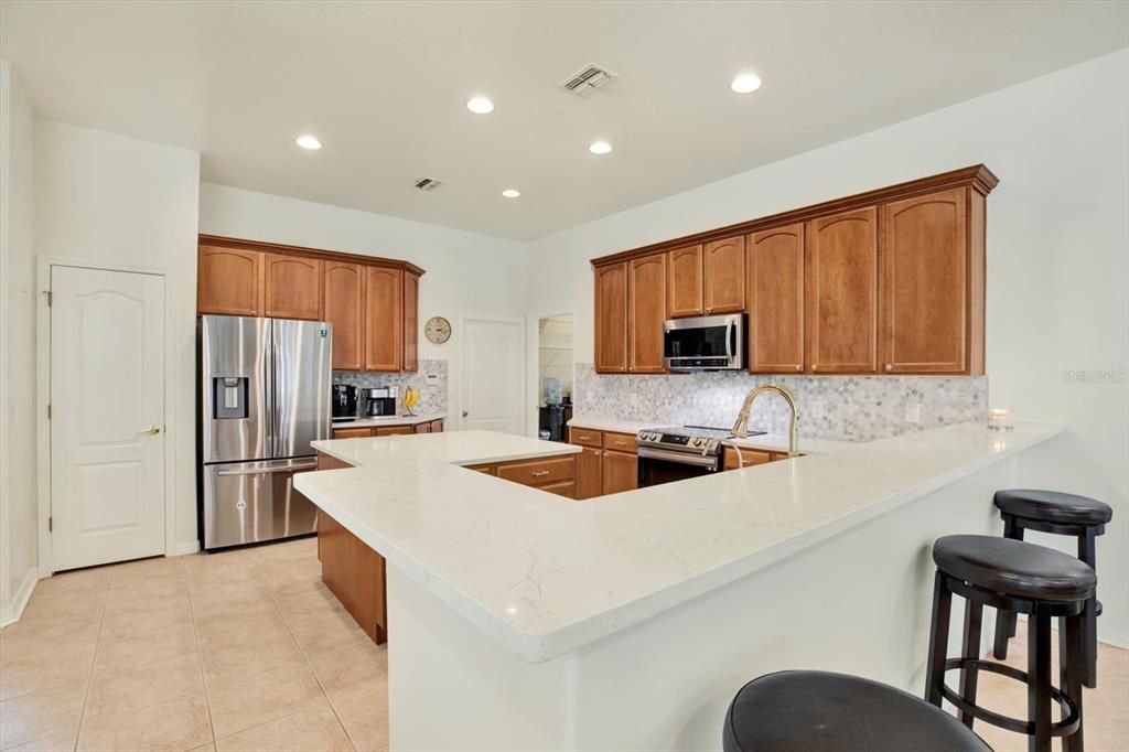 Active With Contract: $560,000 (4 beds, 3 baths, 2598 Square Feet)