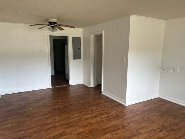 For Rent: $1,500 (3 beds, 2 baths, 1623 Square Feet)