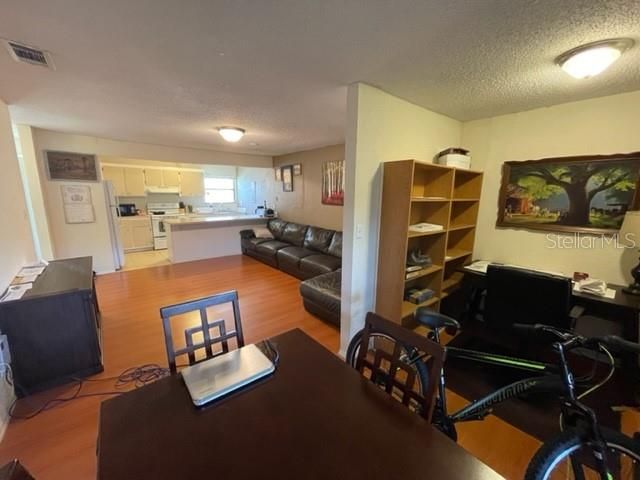 For Sale: $83,500 (1 beds, 1 baths, 876 Square Feet)