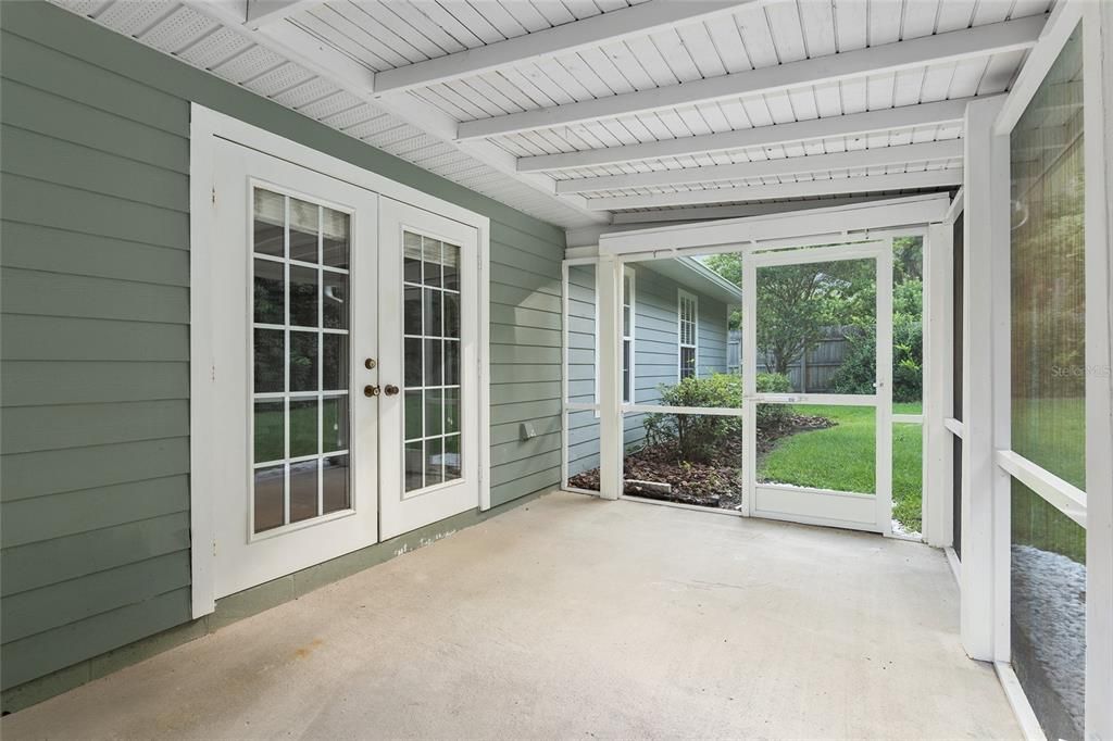 Spacious back porch