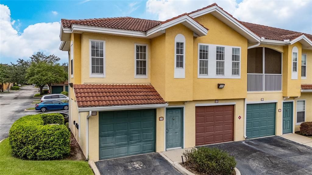 Recently Rented: $1,825 (1 beds, 1 baths, 858 Square Feet)