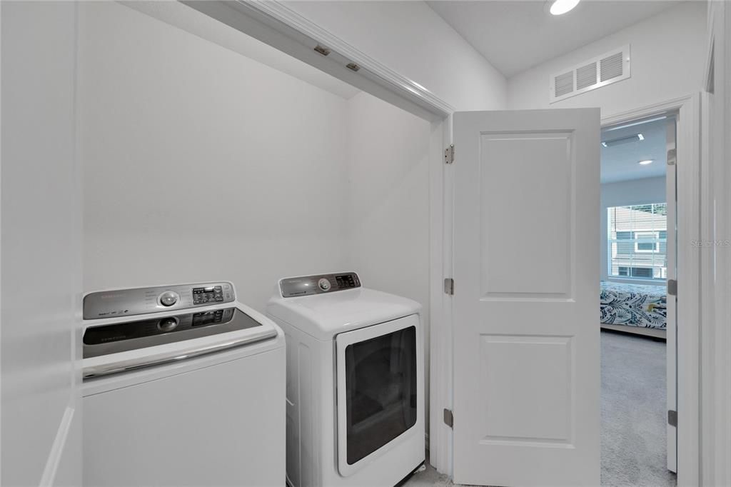 For Sale: $319,495 (3 beds, 2 baths, 1673 Square Feet)