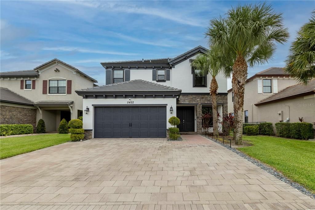 Active With Contract: $769,900 (5 beds, 3 baths, 2486 Square Feet)